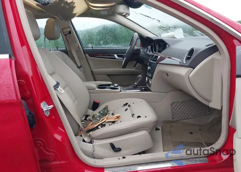 2014 Mercedes-Benz C 300 Luxury 4Matic/Sport 4Matic из США, поврежденный, VIN WDDGF8AB4ER318837